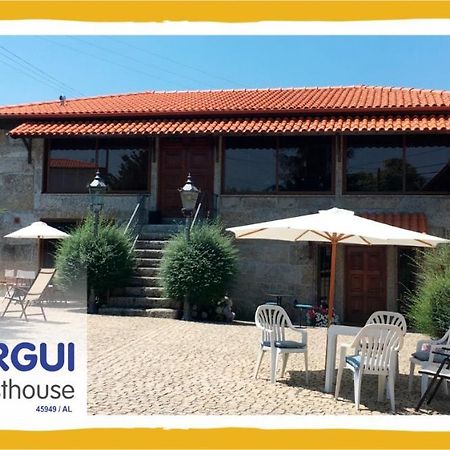 Bergui Guesthouse - Guimarães Zewnętrze zdjęcie