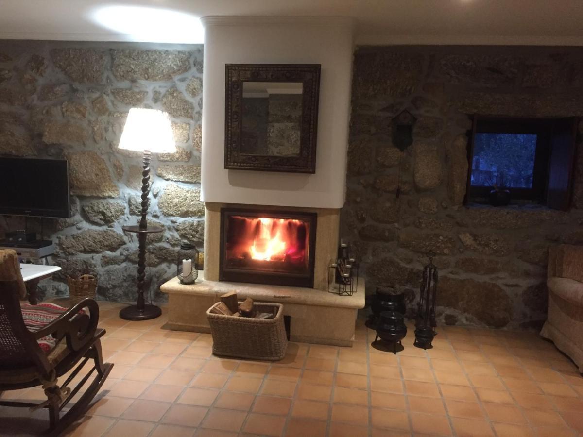 Bergui Guesthouse - Guimarães Zewnętrze zdjęcie