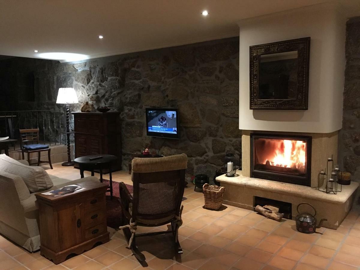 Bergui Guesthouse - Guimarães Zewnętrze zdjęcie